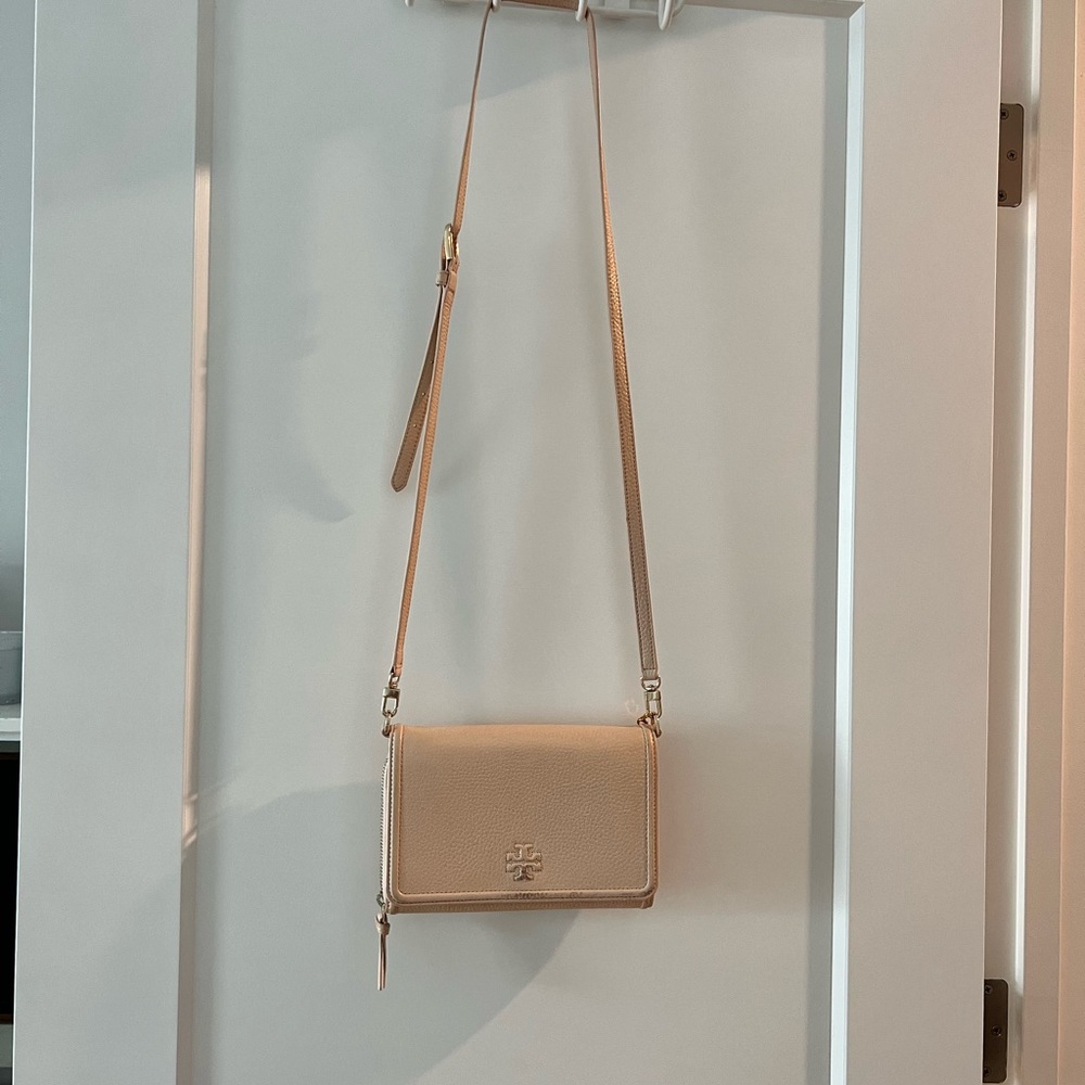 Tory Burch Thea Flat Wallet Cross Body